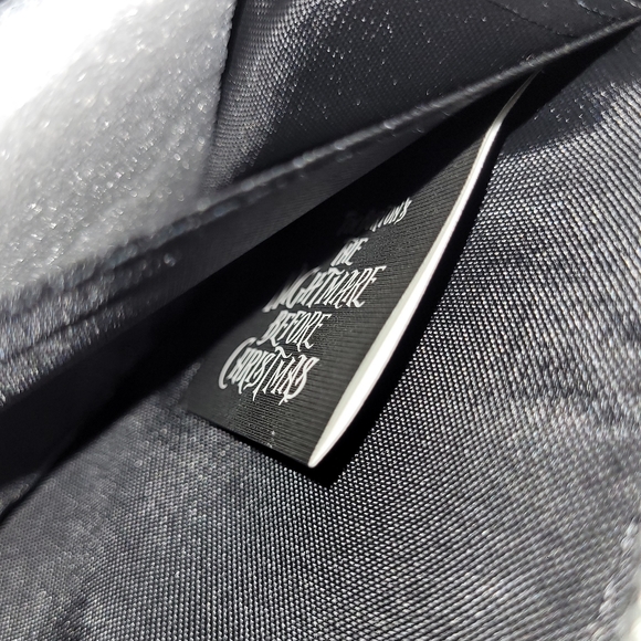 Nightmare Before Christmas Zip-Around Wallet. - Picture 3 of 16